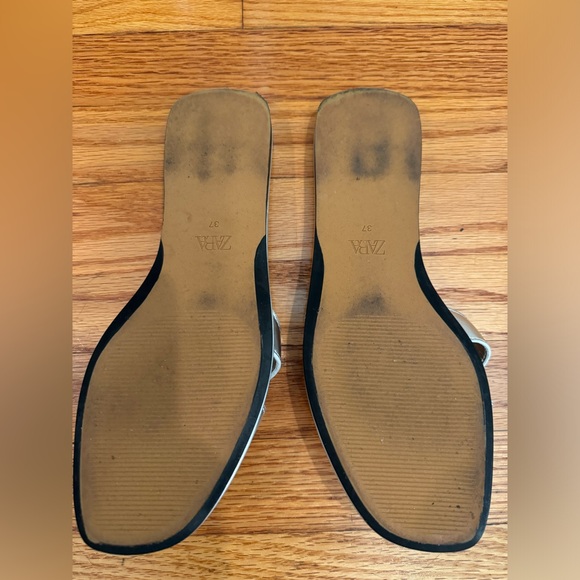 ZARA Silver Sandals Buckle Criss Cross Slides Size 37 Cushion Sole Flats - Picture 4 of 6